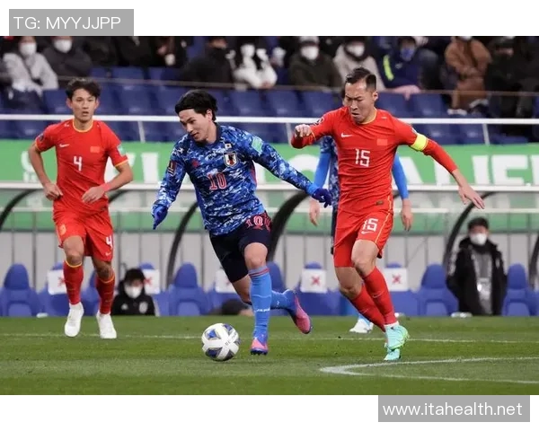 12强赛精彩对决日本队迎战实力不俗的伊拉克队争夺晋级名额 12强赛精彩对决日本队迎战实力不俗的伊拉克队争夺晋级名额